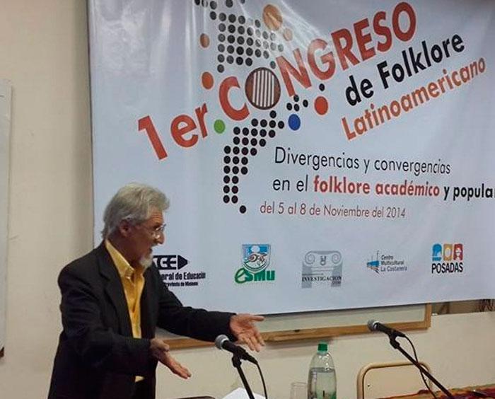 Una magistral ponencia en el I Congreso de Folklore Latinoamericano